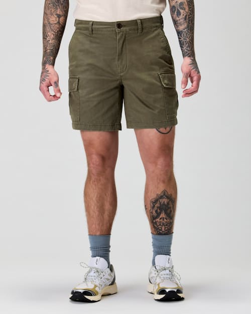 Keith is 6’0’’, 180 lbs, and wearing size 33