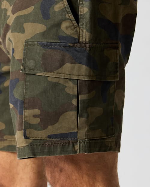 on model image of 365 Cargo Short - 7"