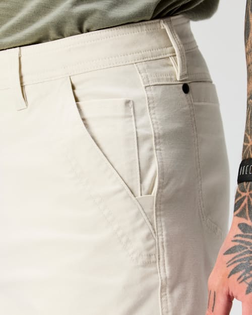lifestyle image of Rover EDC Short - 7"