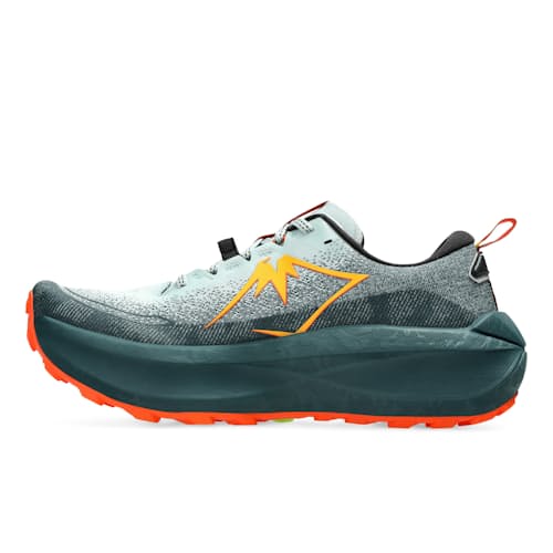 laydown image of Trabuco Max 4 Trail Running Sneaker