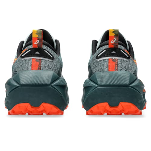laydown image of Trabuco Max 4 Trail Running Sneaker