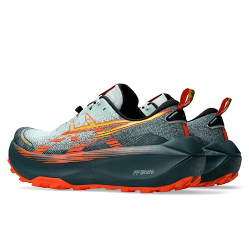 laydown image of Trabuco Max 4 Trail Running Sneaker