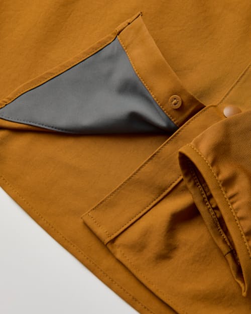 laydown detail image of River Rambler Hybrid Sun Hoody