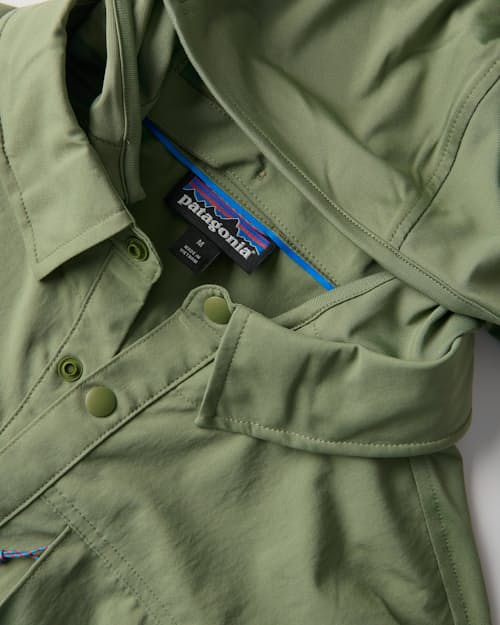 laydown detail image of River Rambler Hybrid Sun Hoody