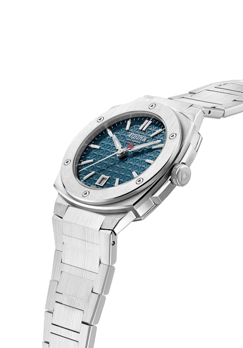 lifestyle image of Alpiner Extreme Quartz Automatic Watch