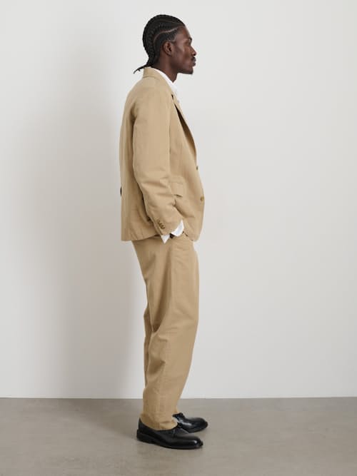 on model image of Grant Cotton Linen Blazer