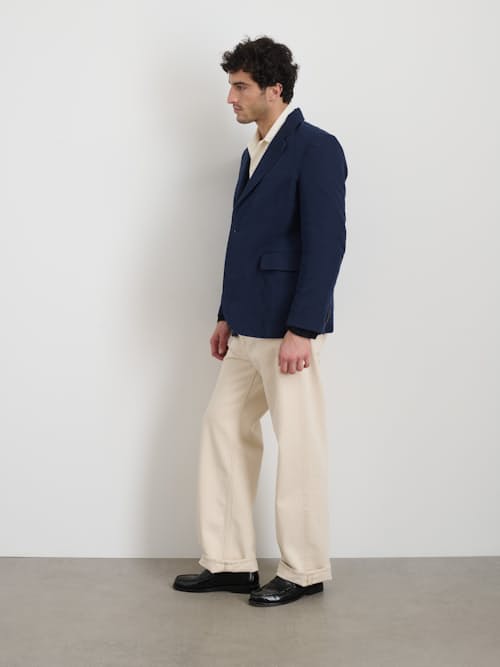 on model image of Grant Cotton Linen Blazer