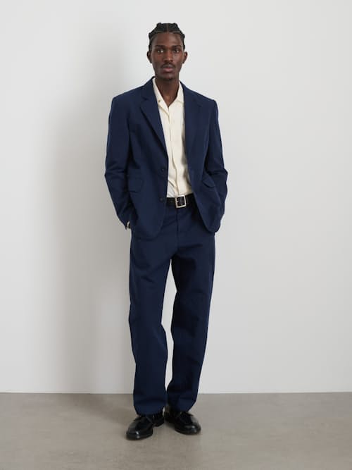on model image of Grant Cotton Linen Blazer