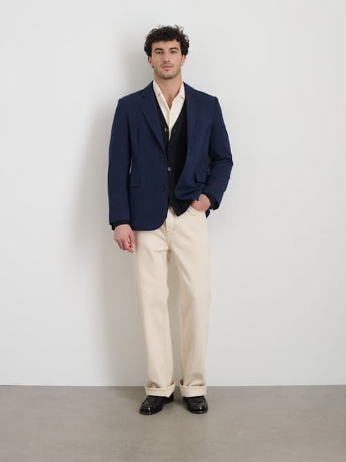 on model image of Grant Cotton Linen Blazer