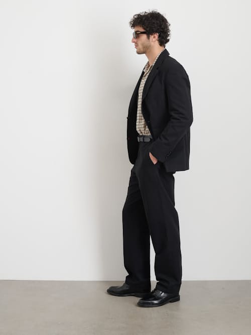 on model image of Grant Cotton Linen Trouser