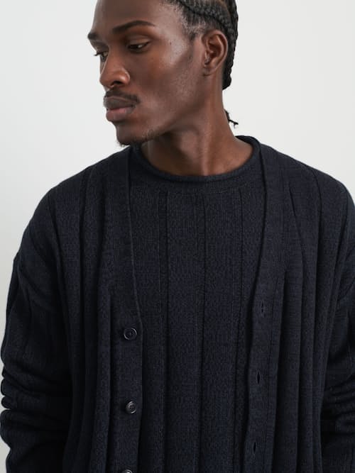 on model image of Isaac Cotton Linen Cardigan