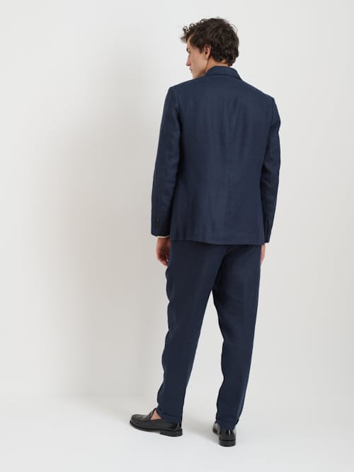 on model image of Standard Pleated Linen Pant