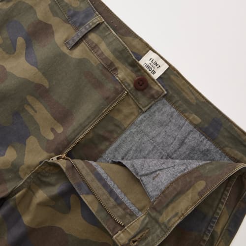 laydown detail image of 365 Chino Short - 9"