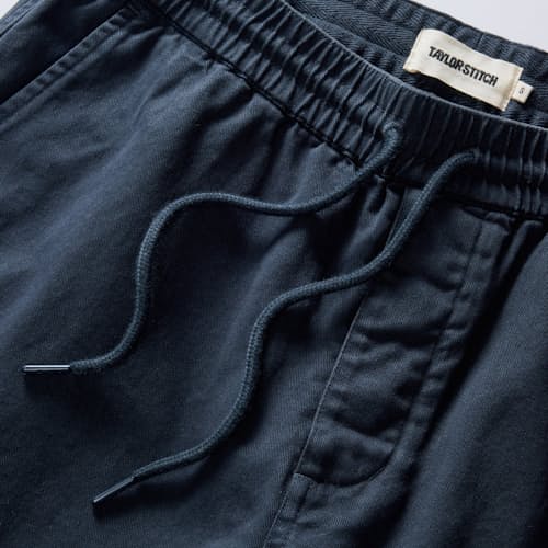 laydown detail image of The Apres Short - 7"