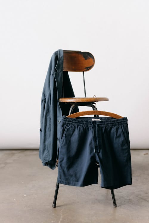 lifestyle image of The Apres Short - 7"