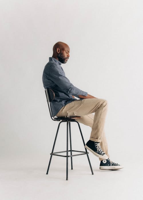 on model image of The Jack Everyday Oxford Shirt