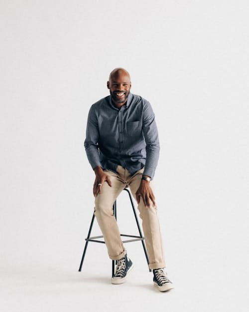 on model image of The Jack Everyday Oxford Shirt