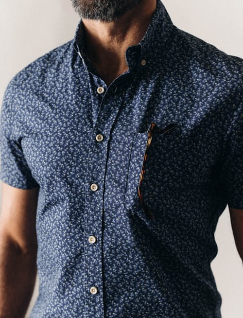 on model image of The Jack Short Sleeve Shirt