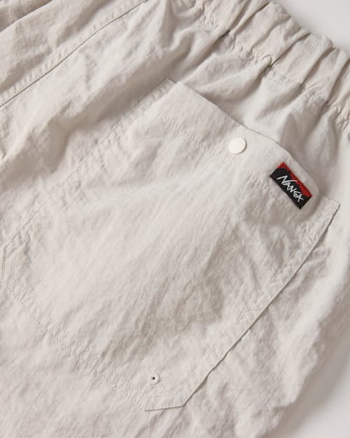 laydown detail image of Tusser Nylon Easy Short