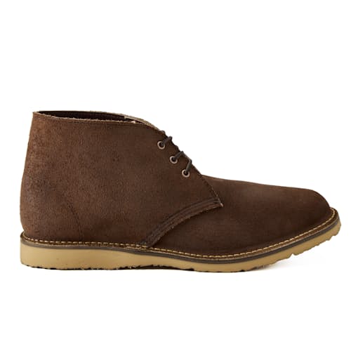 laydown image of Weekender Chukka