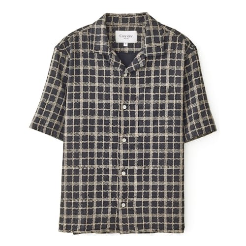 laydown image of Wavy Linen Camp Collar Short Sleeve Shirt