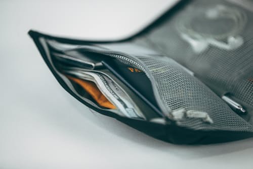 laydown detail image of Civic Access Pouch - 1L