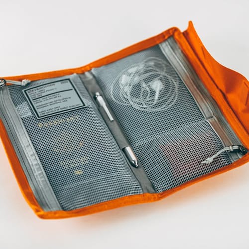 laydown detail image of Civic Access Pouch - 1L