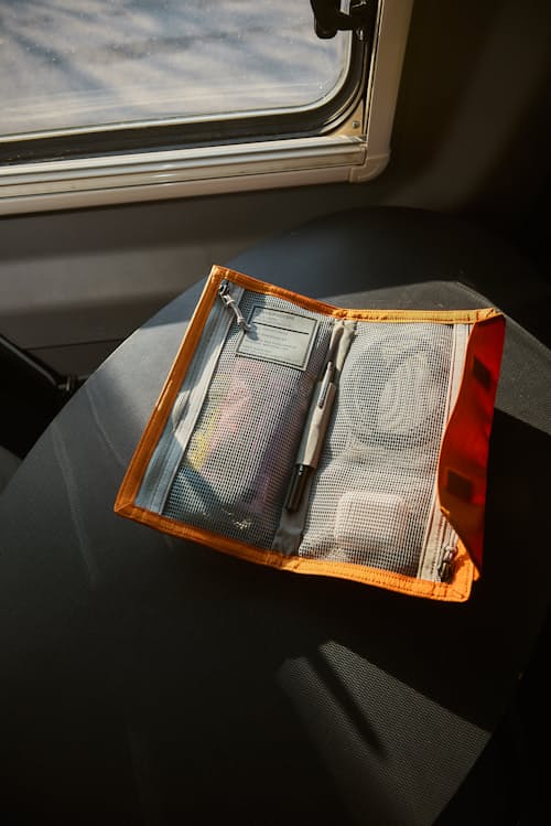 lifestyle image of Civic Access Pouch - 1L