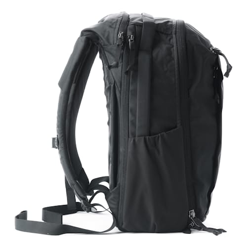 laydown image of Civic Travel Bag - 20L