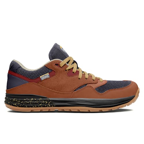 laydown image of Trailhead Sneaker