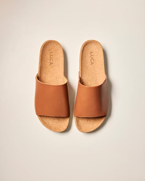 laydown detail image of Leather Slide