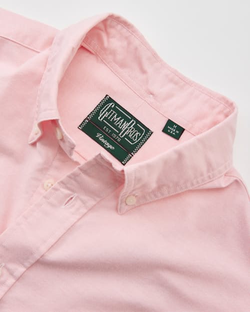 laydown detail image of Classic American Vintage Slim Oxford Shirt