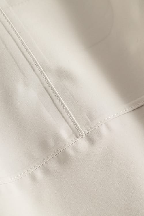 laydown detail image of 3L Waterproof Performance Travel Jacket