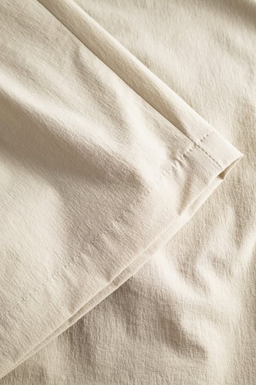 laydown detail image of Benn Travel Light Shorts