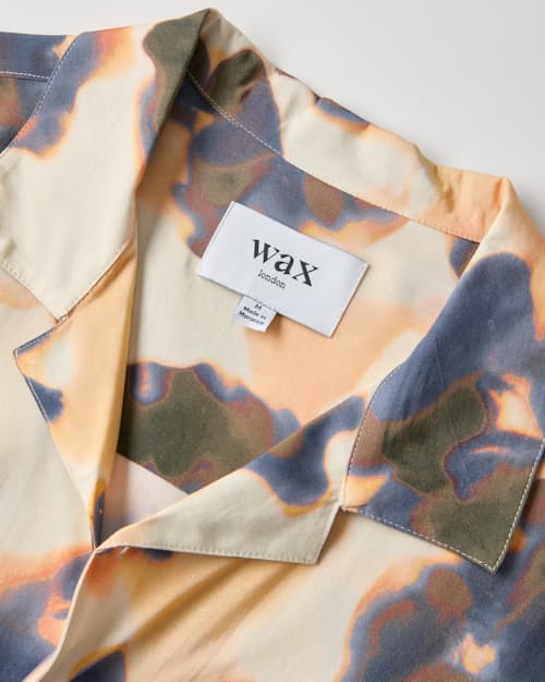 laydown detail image of Didcot Blur Floral Short Sleeve Shirt