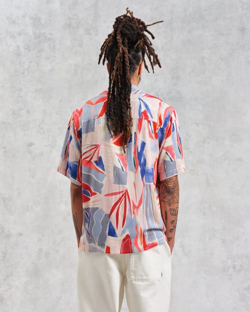 on model image of Didcot Cut Out Leaf Short Sleeve Shirt