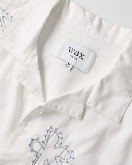 laydown detail image of Didcot Floral Short Sleeve Shirt