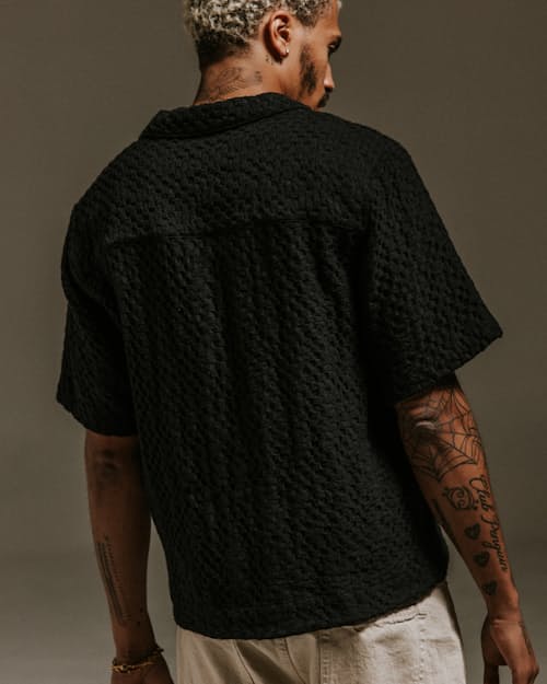 on model image of Lido Boxy Dobby Waffle Short Sleeve Shirt