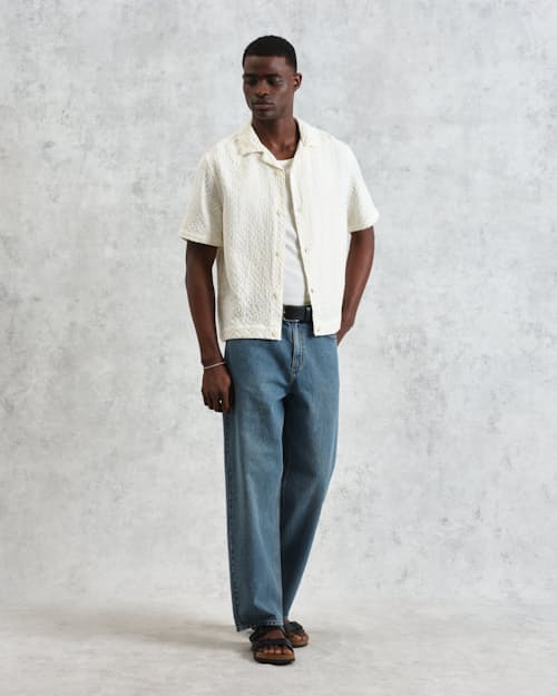 on model image of Lido Boxy Dobby Waffle Short Sleeve Shirt