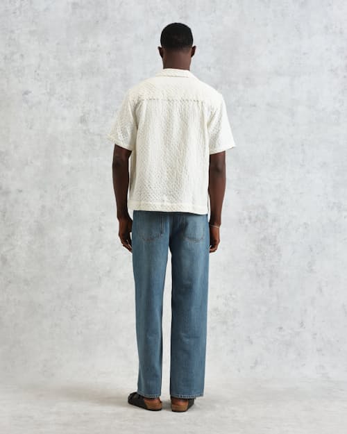 on model image of Lido Boxy Dobby Waffle Short Sleeve Shirt