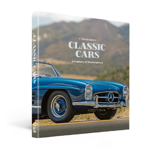 laydown image of Classic Cars - Coffee Table Book
