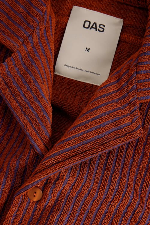 laydown detail image of Deep Cut Cuba Terry Shirt