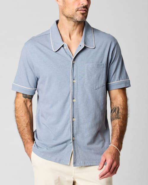 Zac is 6'0", 175lbs, and wearing size M