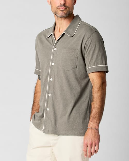 on model image of Hemp Short Sleeve Knit Shirt