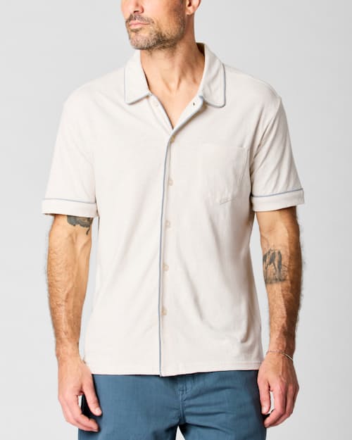 Zac is 6'0", 175lbs, and wearing size M