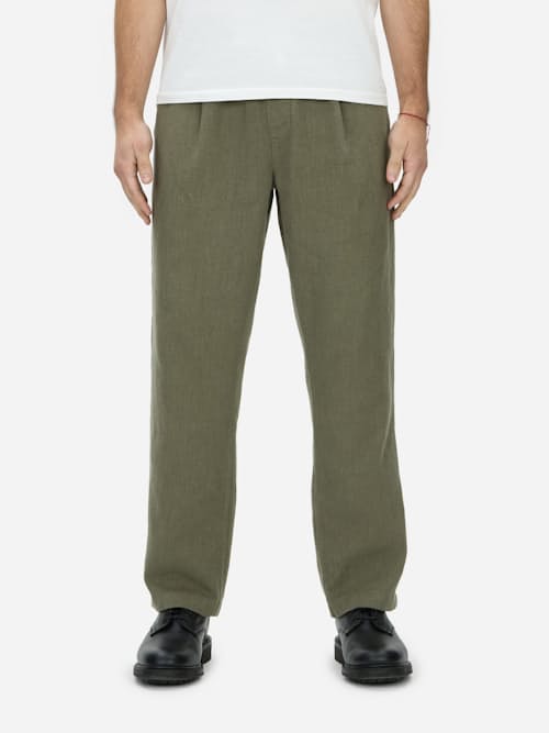 on model image of Easy Drawstring Pant