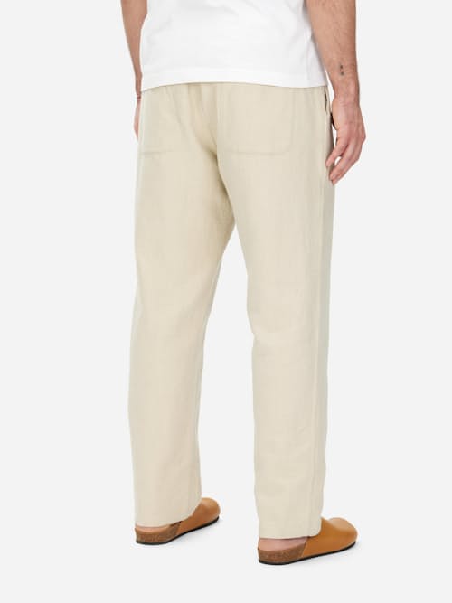 on model image of Easy Drawstring Pant