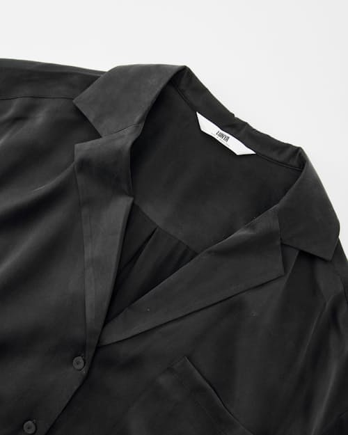 laydown detail image of Women's Washable Silk Relaxed Button Up Short Set