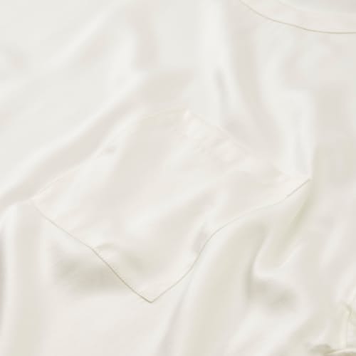 laydown detail image of Women's Washable Silk Tee Short Set