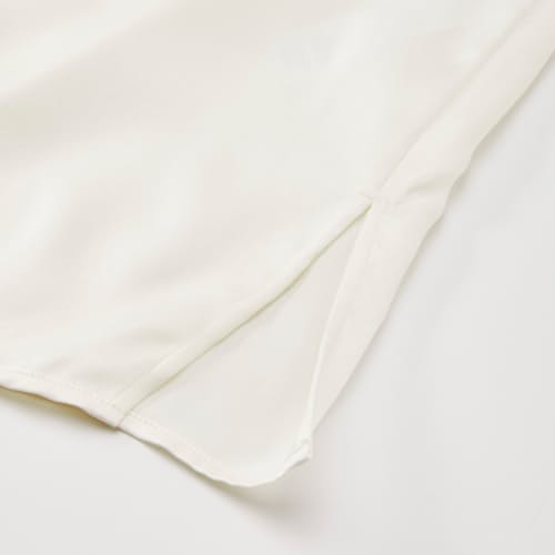 laydown detail image of Women's Washable Silk Tee Short Set